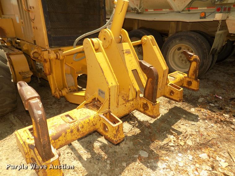 image for item DA3055 1997 Caterpillar 140H motor grader