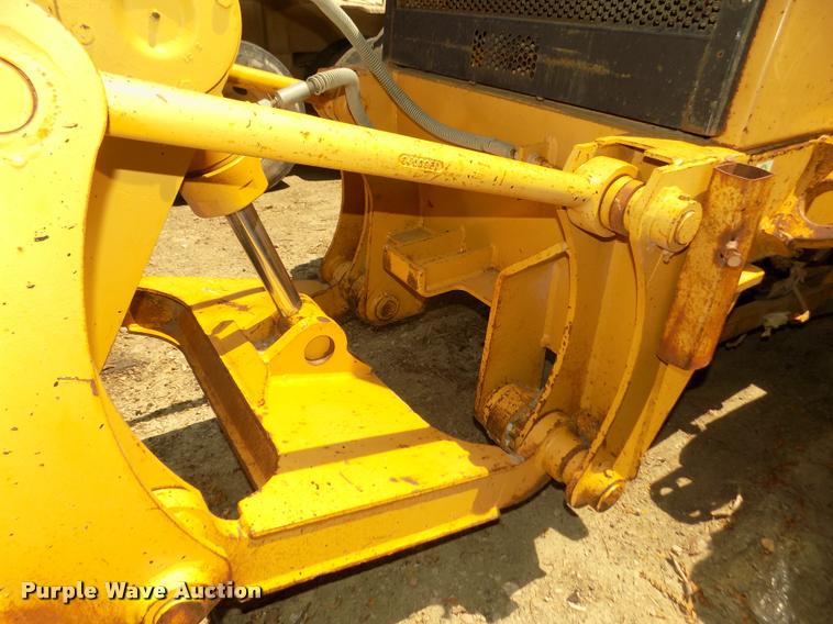 image for item DA3055 1997 Caterpillar 140H motor grader