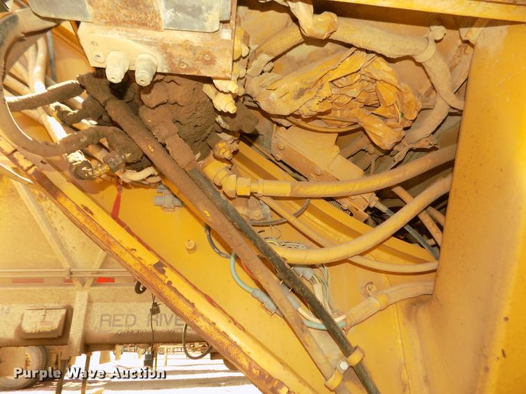 image for item DA3055 1997 Caterpillar 140H motor grader