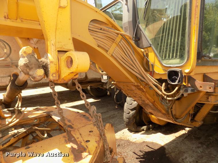 image for item DA3055 1997 Caterpillar 140H motor grader