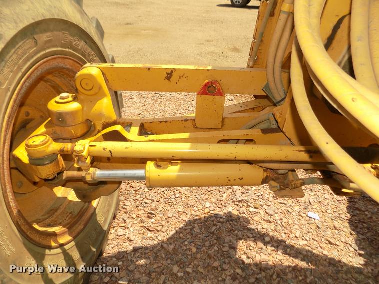 image for item DA3055 1997 Caterpillar 140H motor grader