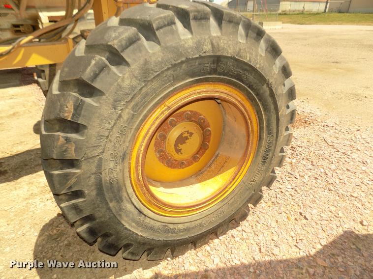 image for item DA3055 1997 Caterpillar 140H motor grader