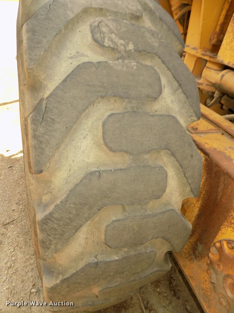 image for item DA3055 1997 Caterpillar 140H motor grader