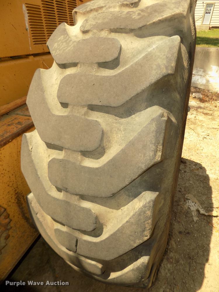 image for item DA3055 1997 Caterpillar 140H motor grader