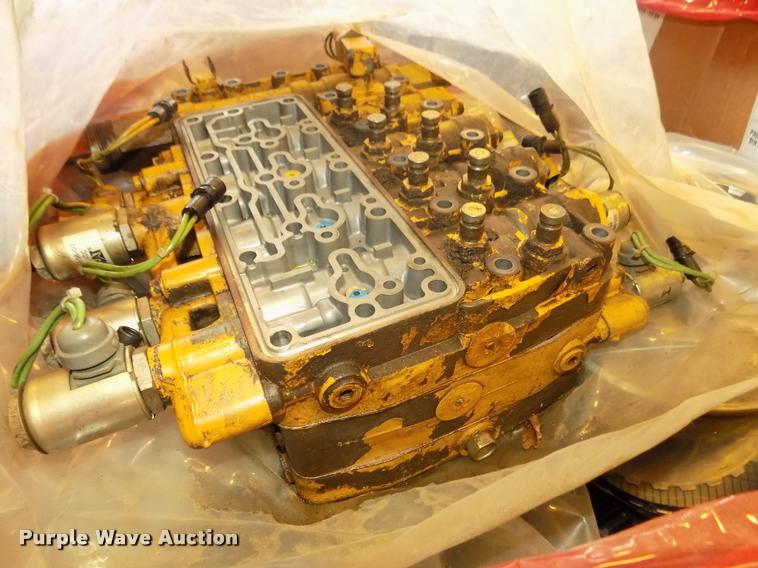 image for item DA3055 1997 Caterpillar 140H motor grader