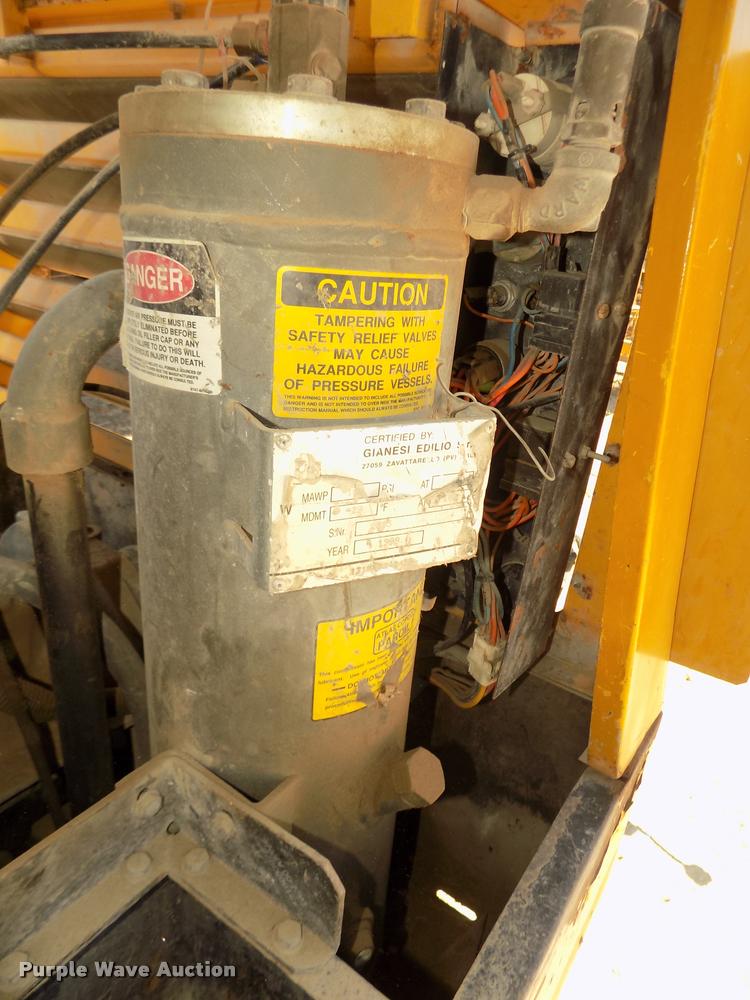 image for item DA3056 1999 Atlas Copco XAS96 air compressor