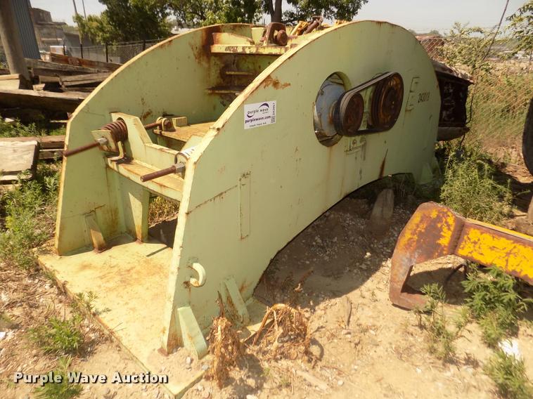 image for item DA3057 Railcar vibrator and hoist