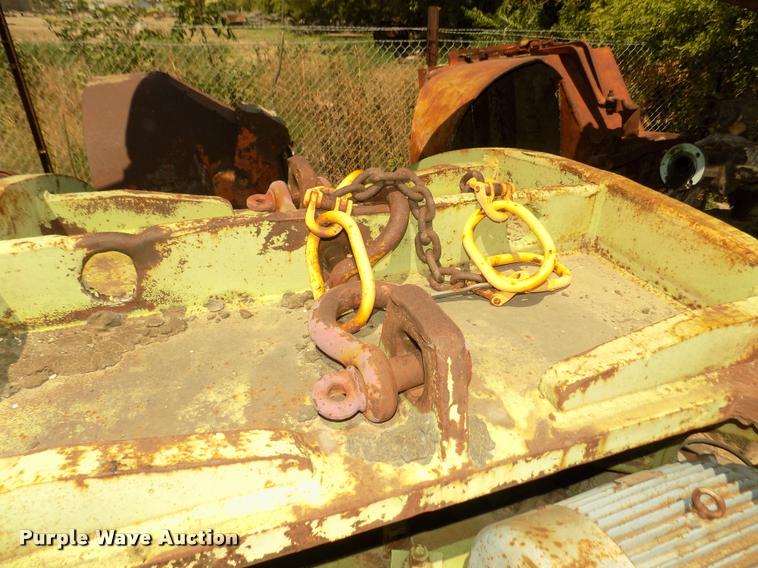 image for item DA3057 Railcar vibrator and hoist