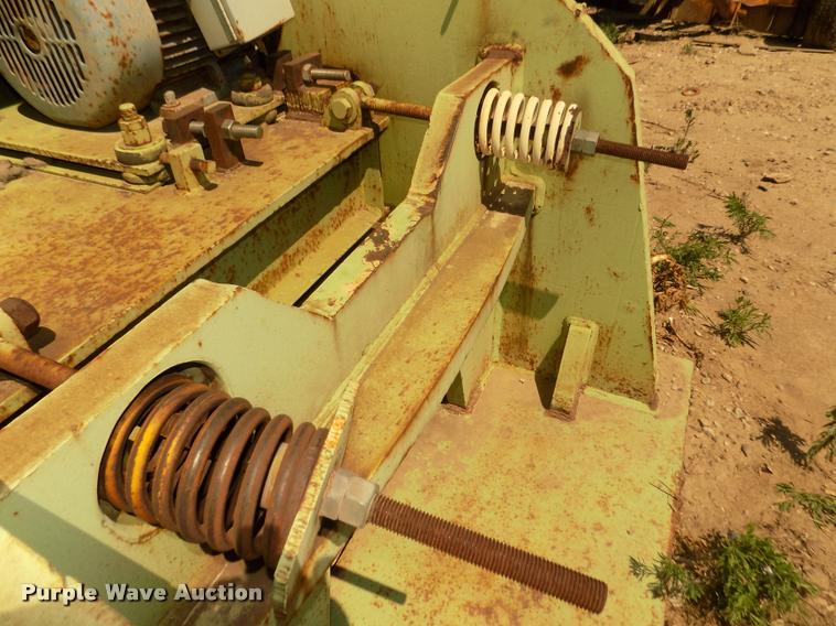 image for item DA3057 Railcar vibrator and hoist