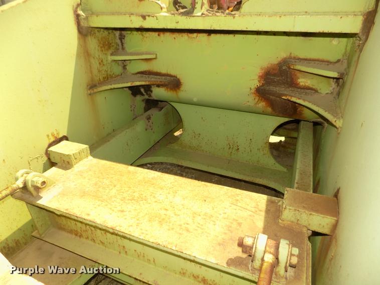 image for item DA3057 Railcar vibrator and hoist