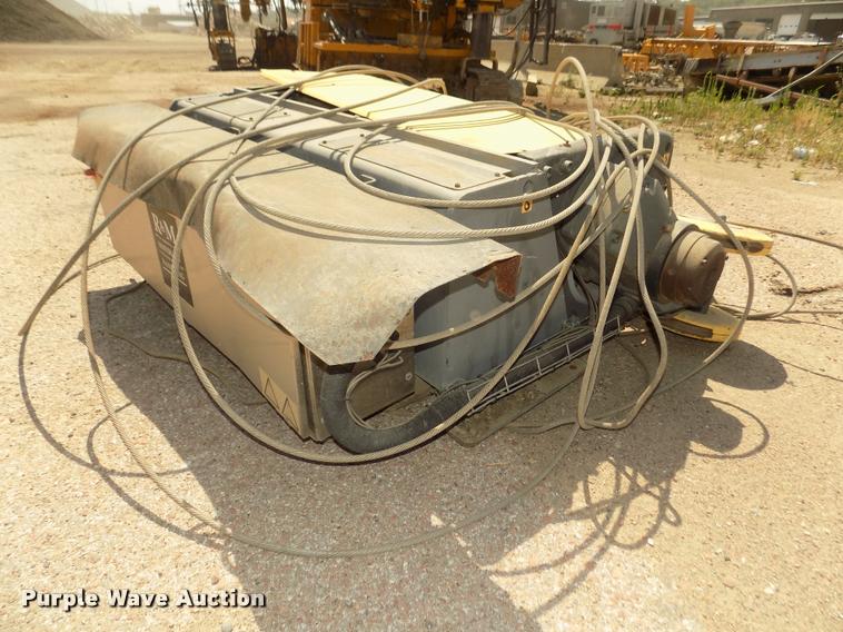 image for item DA3057 Railcar vibrator and hoist