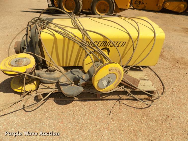 image for item DA3057 Railcar vibrator and hoist