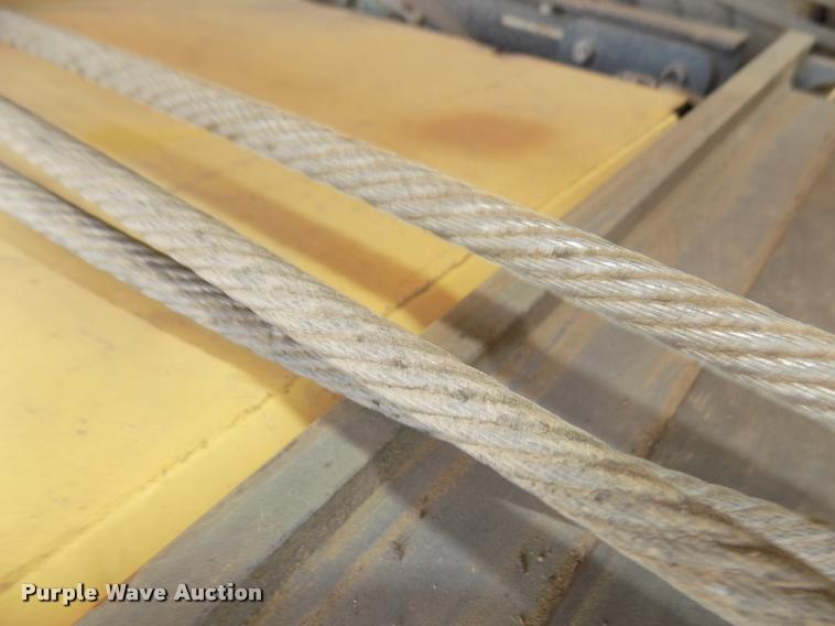 image for item DA3057 Railcar vibrator and hoist