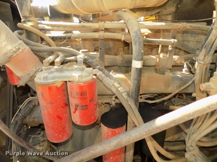 image for item DA3068 1994 Mack CH613 semi truck