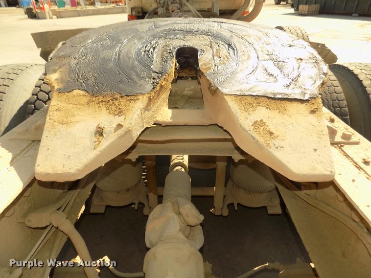 image for item DA3068 1994 Mack CH613 semi truck