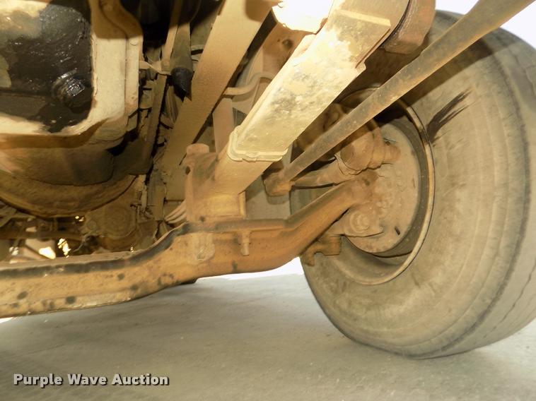 image for item DA3068 1994 Mack CH613 semi truck