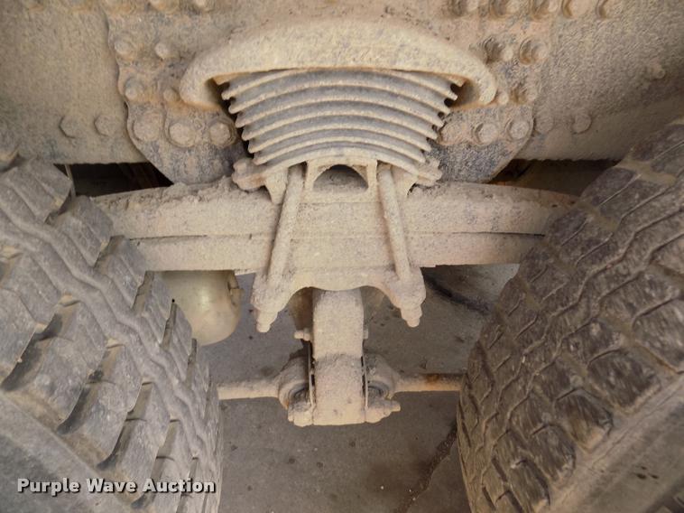 image for item DA3069 2001 Sterling M8500 Acerterra dump truck