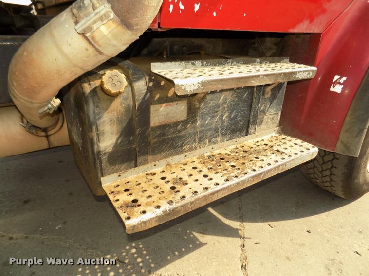 image for item DA3069 2001 Sterling M8500 Acerterra dump truck