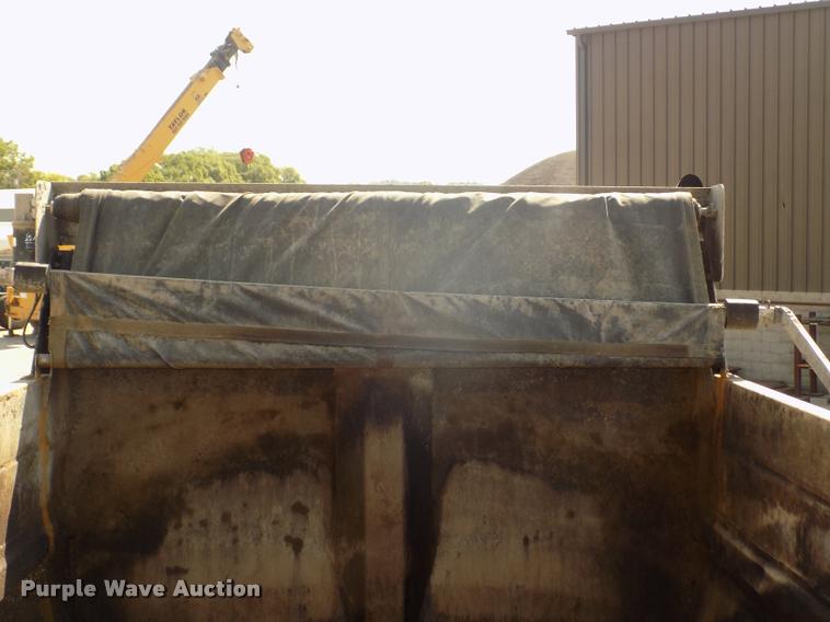 image for item DA3069 2001 Sterling M8500 Acerterra dump truck