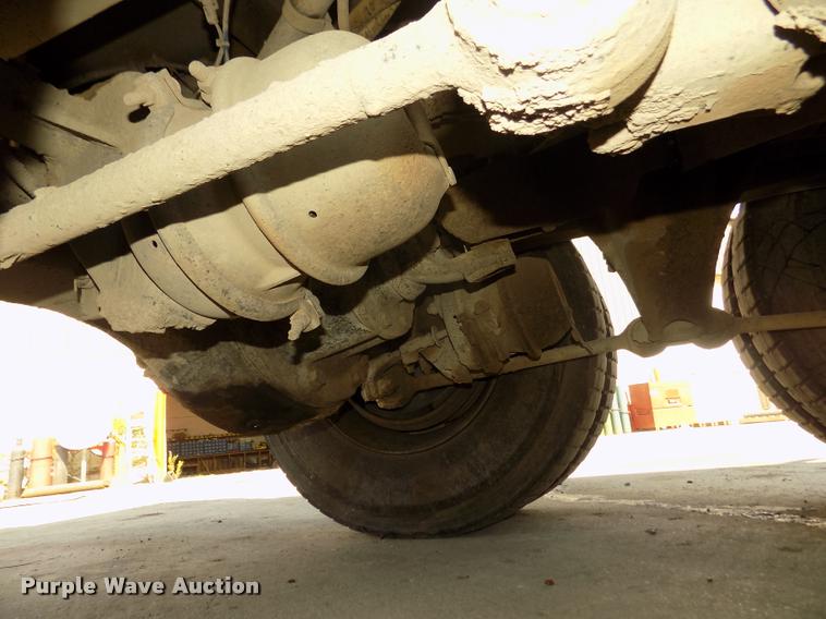 image for item DA3069 2001 Sterling M8500 Acerterra dump truck