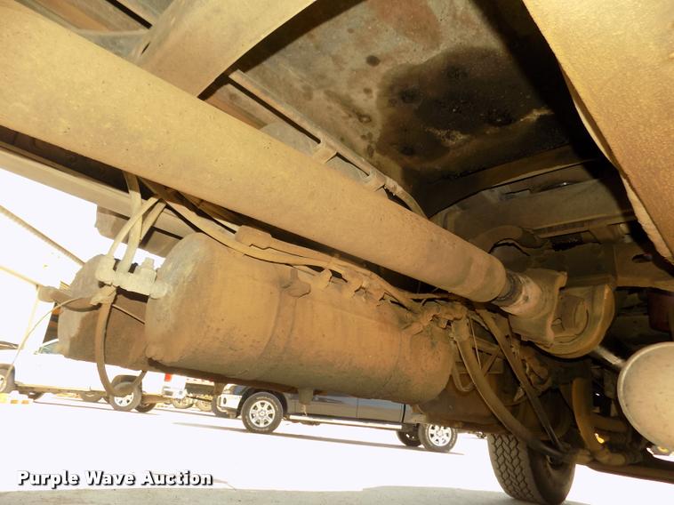 image for item DA3069 2001 Sterling M8500 Acerterra dump truck