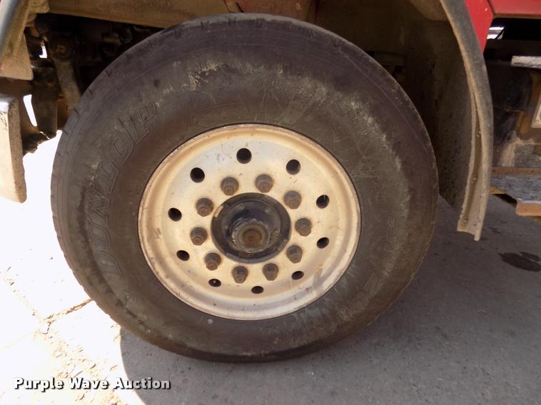 image for item DA3069 2001 Sterling M8500 Acerterra dump truck