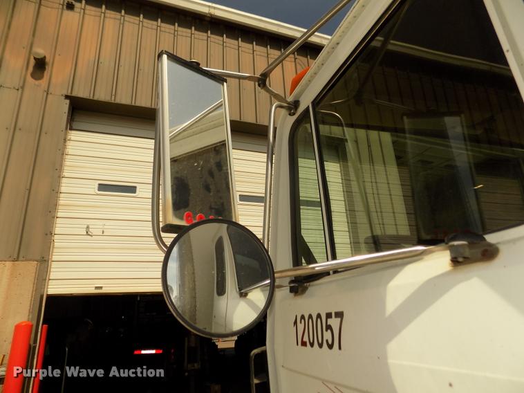 image for item DA3070 1989 Mack MS200P box truck