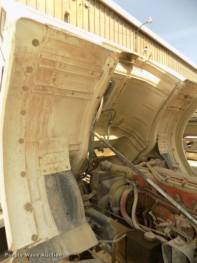 image for item DA3070 1989 Mack MS200P box truck