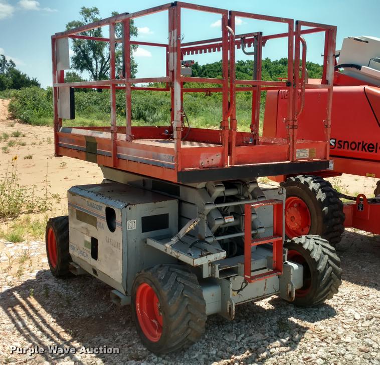 image for item DA5657 2007 Sky Jack SJ6832RT scissor lift