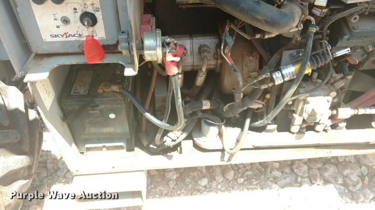 image for item DA5657 2007 Sky Jack SJ6832RT scissor lift