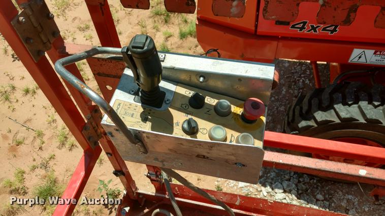 image for item DA5657 2007 Sky Jack SJ6832RT scissor lift