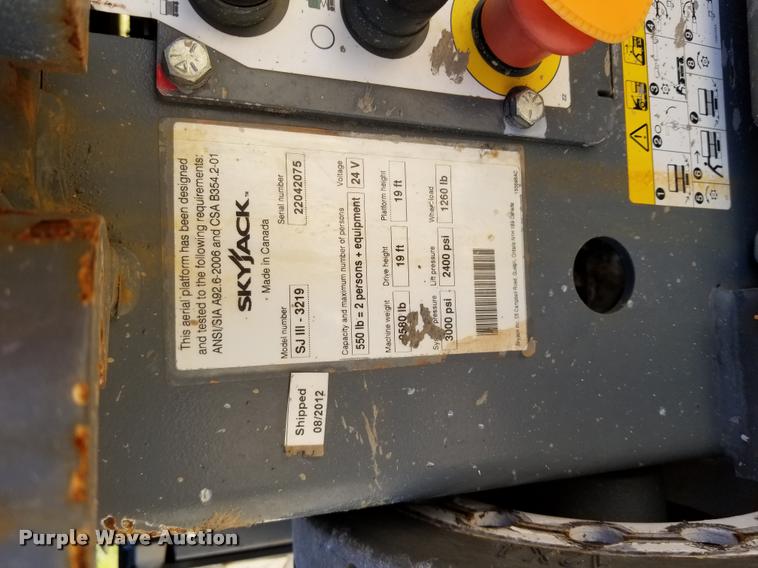 image for item DA5658 2012 Sky Jack SJIII 3219 scissor lift