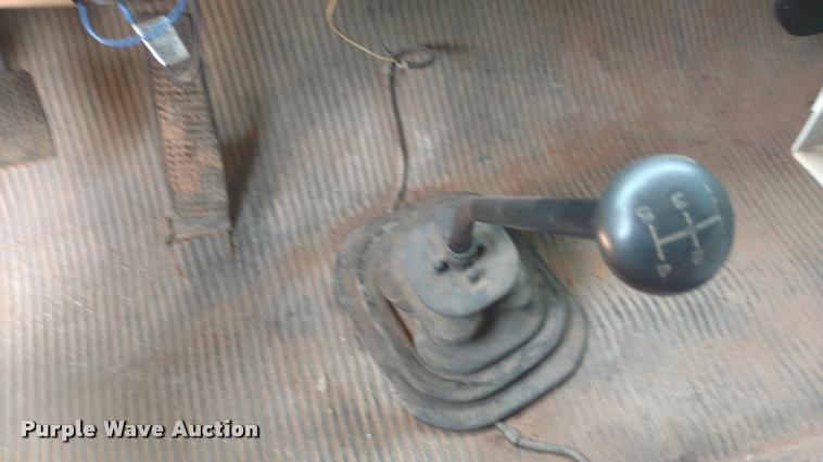 image for item DA5661 1995 Ford LS8000 water truck