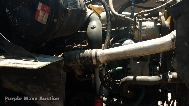 image for item DA5661 1995 Ford LS8000 water truck