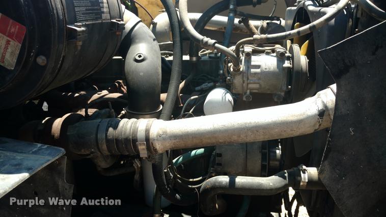 image for item DA5661 1995 Ford LS8000 water truck