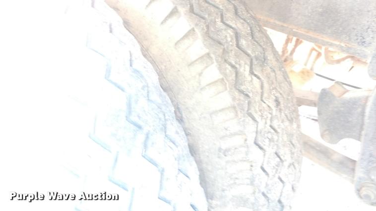 image for item DA5662 1983 Hilbilt end dump trailer