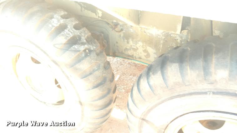 image for item DA5663 Drop deck generator trailer