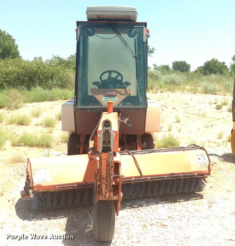 image for item DA5665 Lay-mor 8HC broom