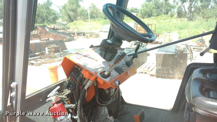 image for item DA5665 Lay-mor 8HC broom