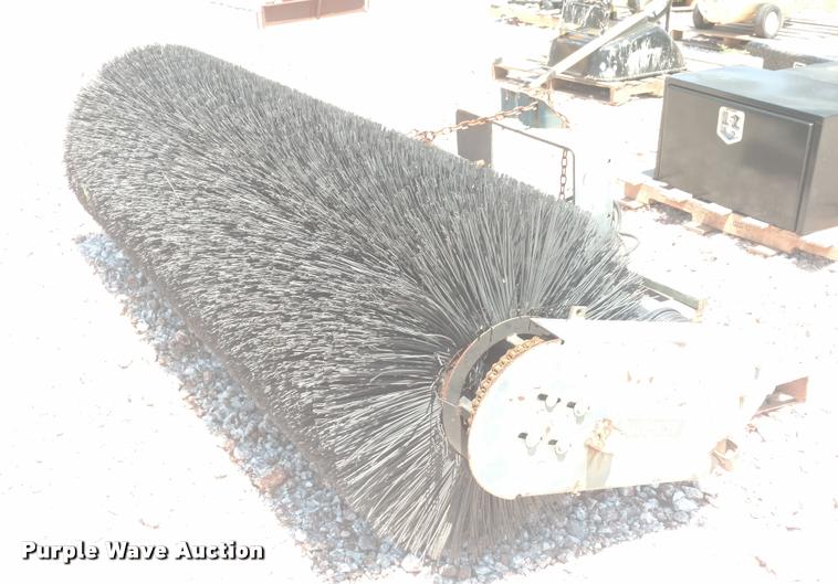 image for item DA5669 Broom