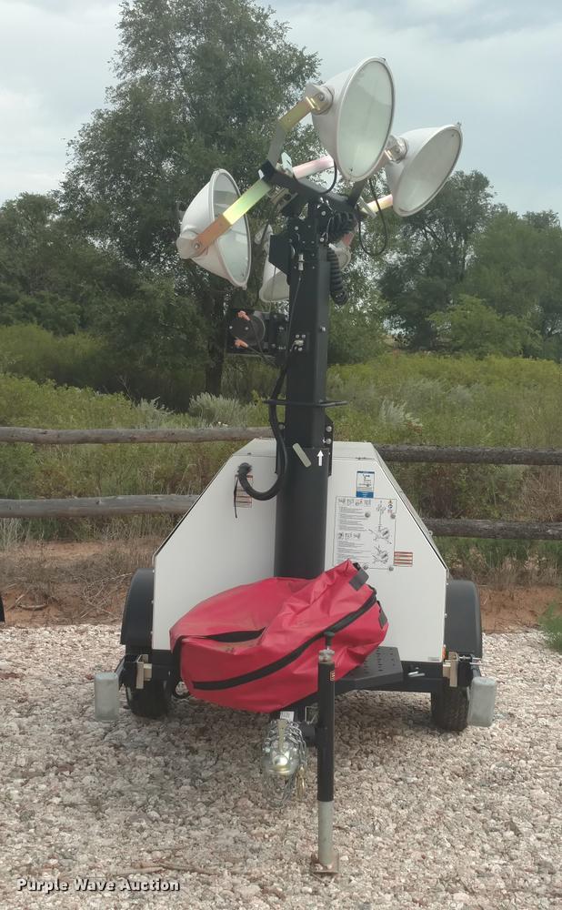 image for item DA5677 2015 Magnum MLT4080 KV-01 light plant