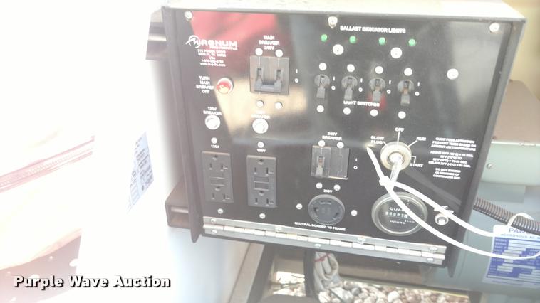 image for item DA5678 2015 Magnum MLT4080 KV-01 light plant