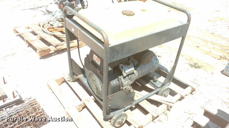 image for item DA5683 Robin RGV12100 generator
