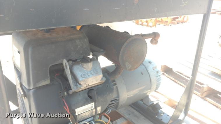 image for item DA5684 Robin RGV12100 generator