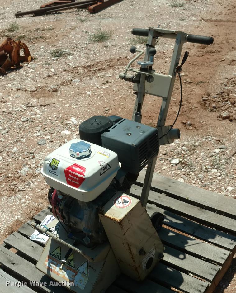 image for item DA5692 Edco CPM8-9H walk behind scarifier