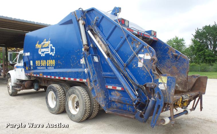 image for item DA6292 1992 International 4900 refuse truck