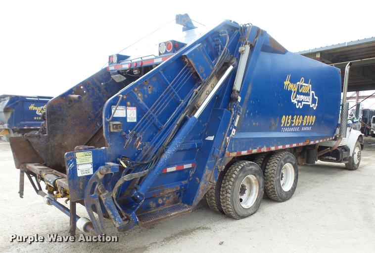 image for item DA6292 1992 International 4900 refuse truck