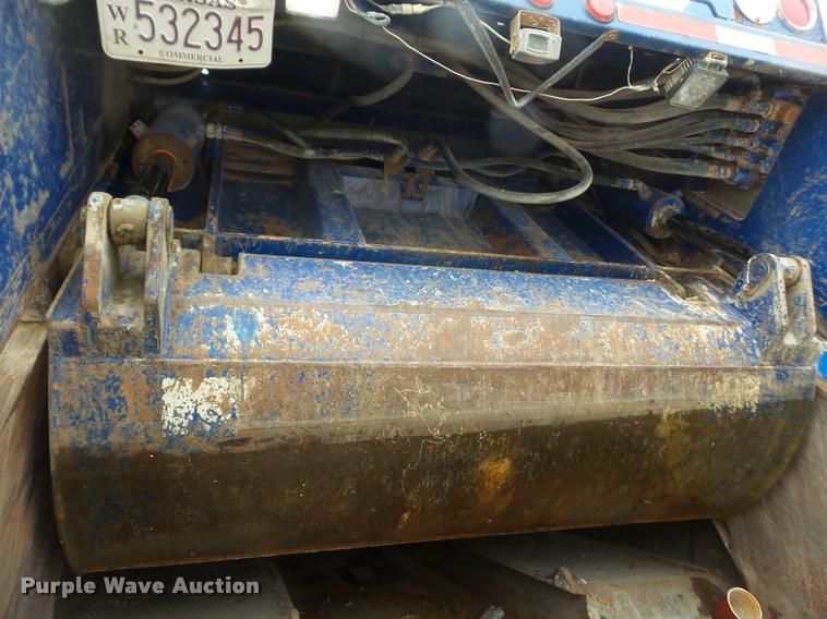 image for item DA6292 1992 International 4900 refuse truck