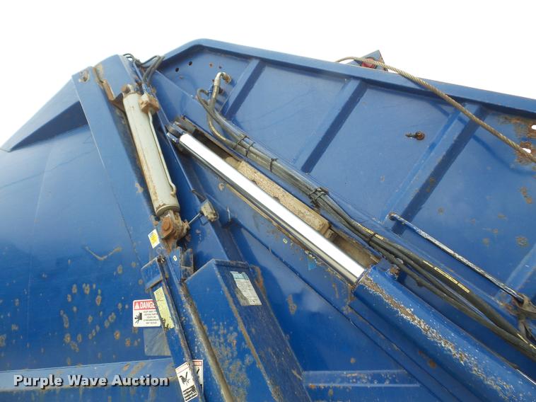 image for item DA6292 1992 International 4900 refuse truck