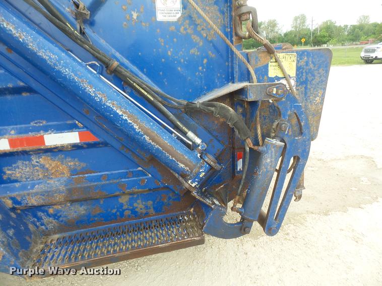 image for item DA6292 1992 International 4900 refuse truck